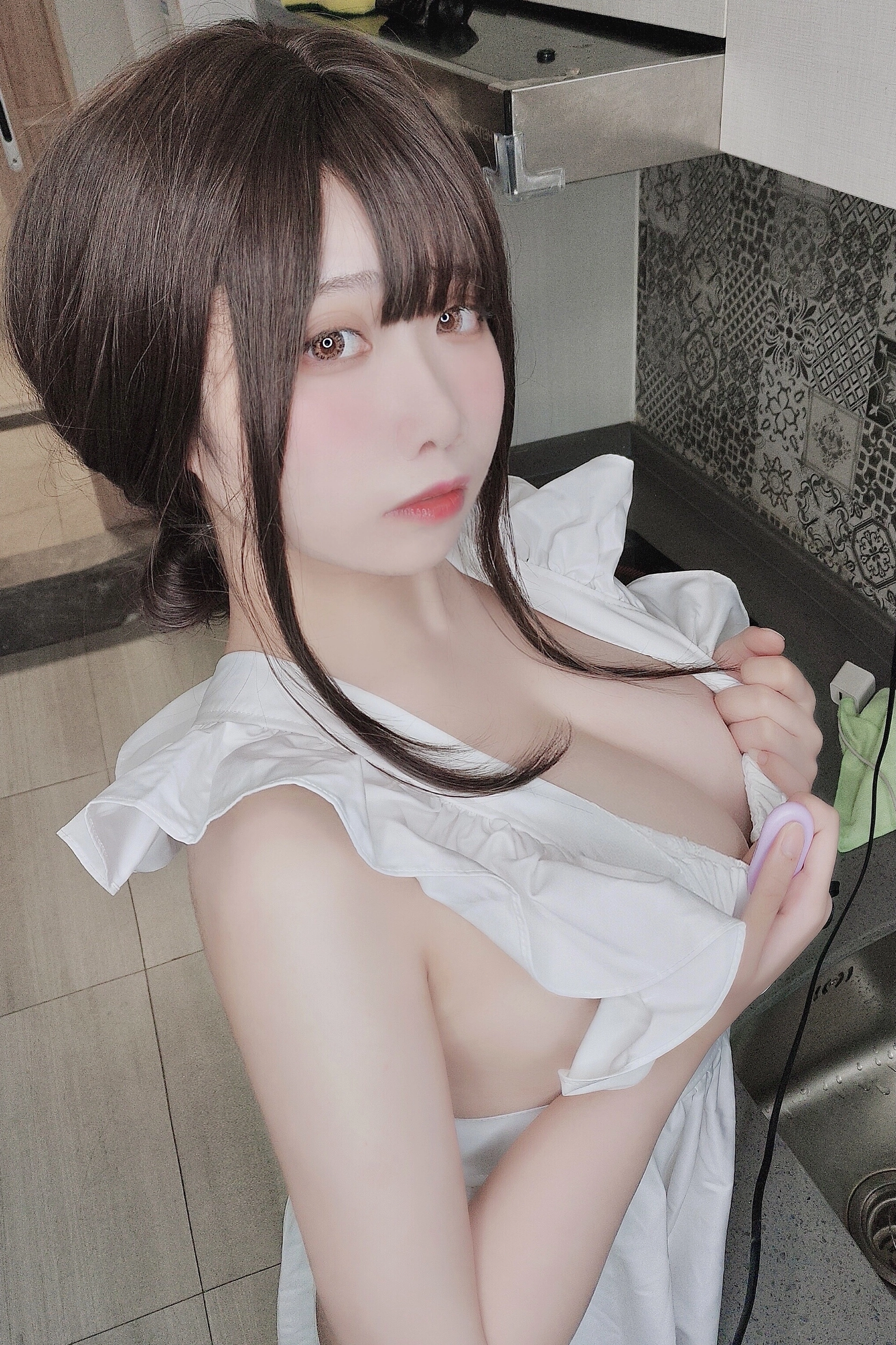贞子蜜桃 - NO.15 围裙自拍 0